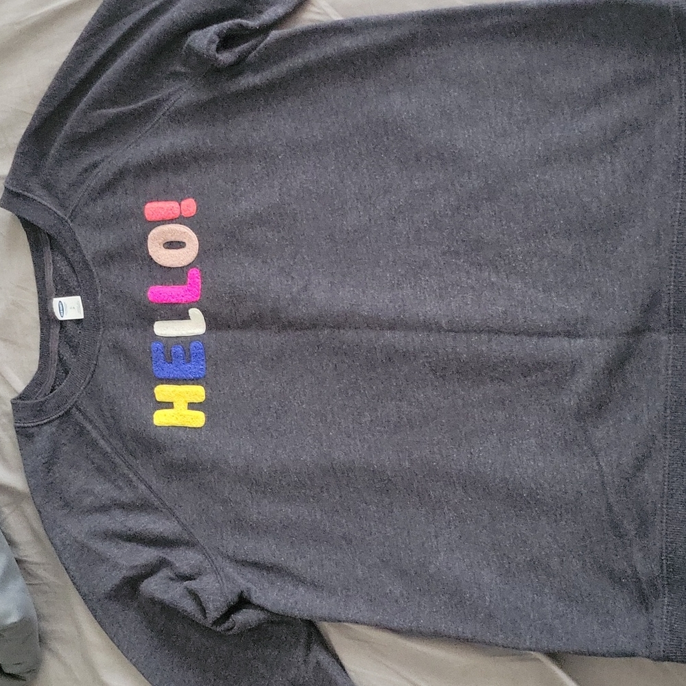 Sweatshirt